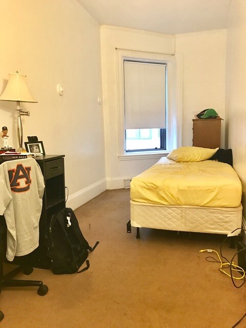 Foto del edificio - 1079 Beacon St