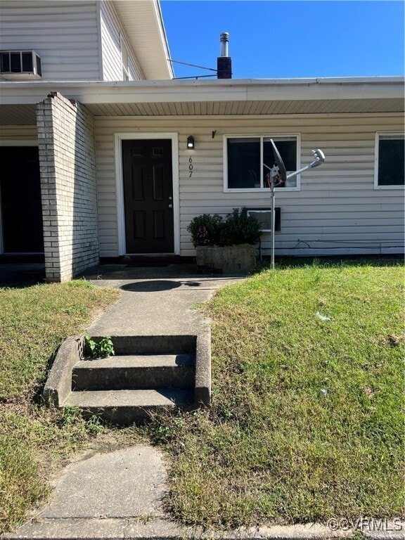 Building Photo - 607 Monticello Dr