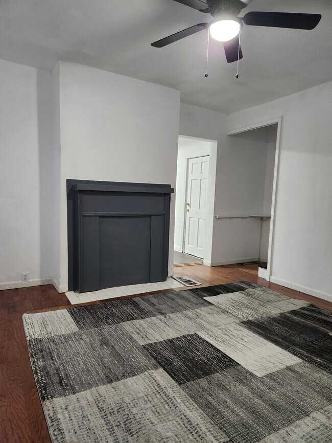 Foto del edificio - 1513 Blair Ave