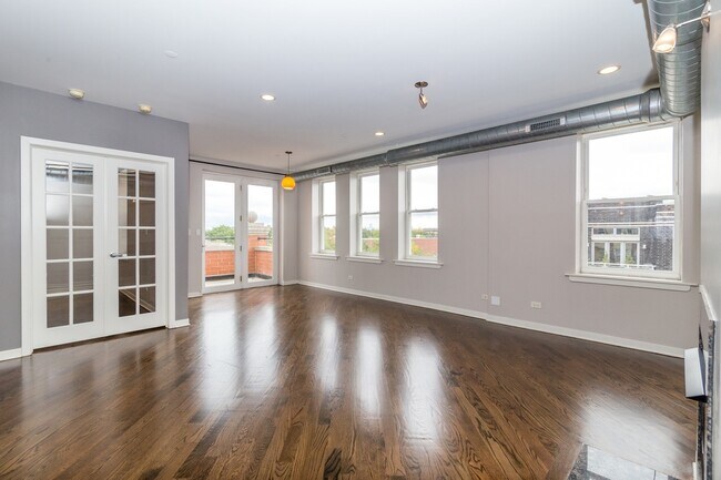 Foto del edificio - 3550 W Montrose Ave