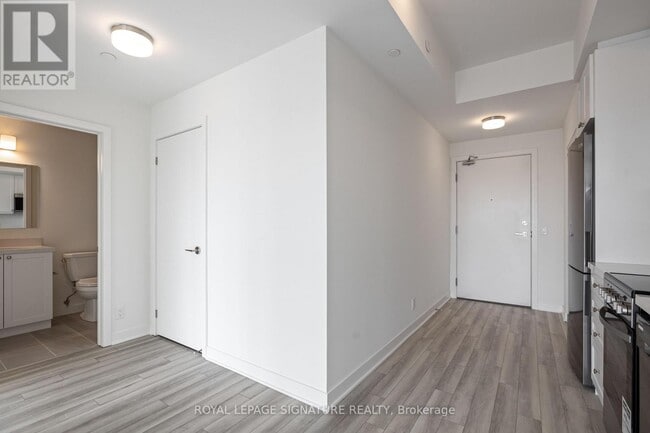 Building Photo - 51 Clarington Blvd