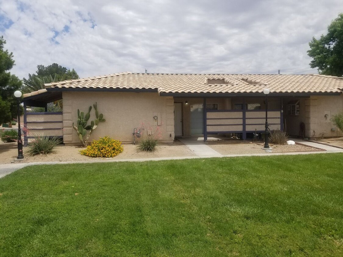 Primary Photo - 2 br, 2 bath House - 221 N. LAMB BLVD #A