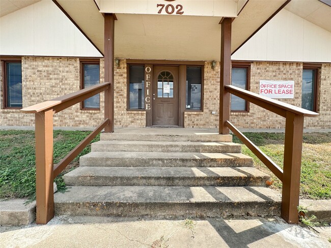 Foto del edificio - 702 N Richmond Rd