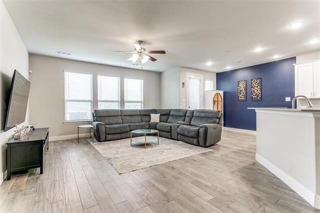Foto del edificio - 657 Hutchinson Ln