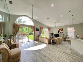 Building Photo - 3198 SE Carrick Green Ct