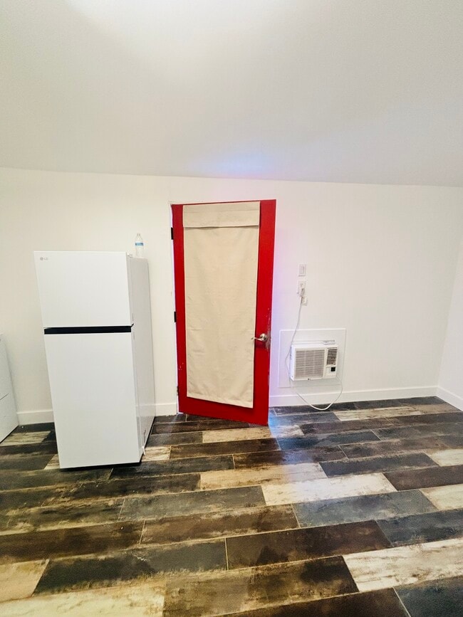 Foto del edificio - 152 W Tenth St