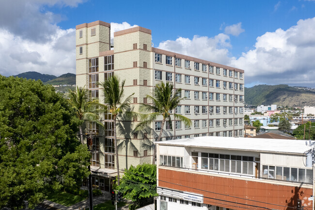 Building Photo - Kalakaua Vista