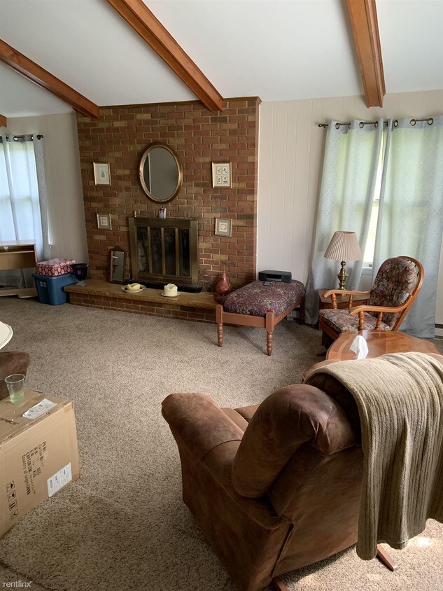 Foto principal - 3 br, 1 bath House - 6861 Herron Dr