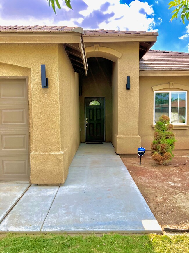 Entryway - 725 Costa Alyssa Ct