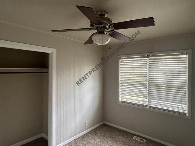 Foto del edificio - 307 W 4th St Owasso OK 74055