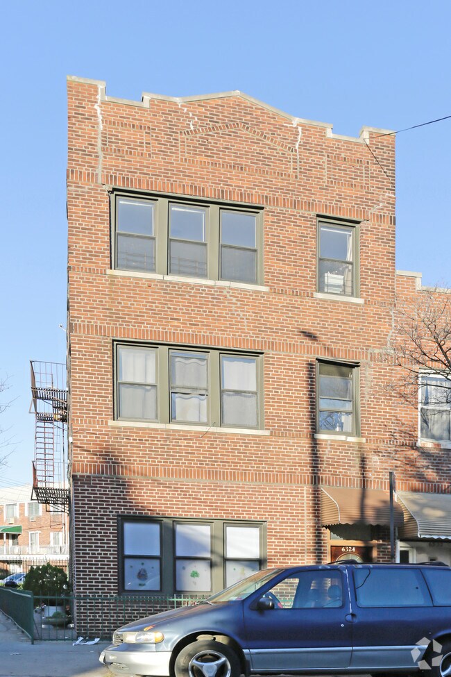 Foto del edificio - 6324 Forest Ave