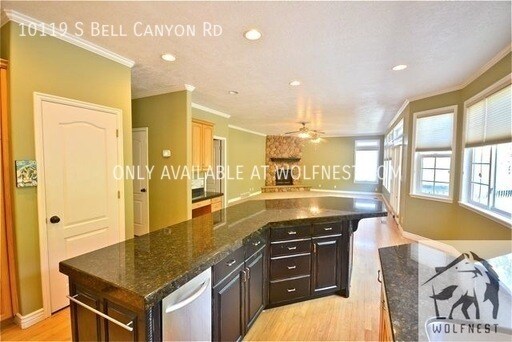 Building Photo - No Security Deposit Option! Exquisite 5 Be...