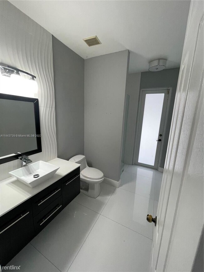 Foto del edificio - 4 br, 3 bath House - 19366 SW 132nd Ave 19366