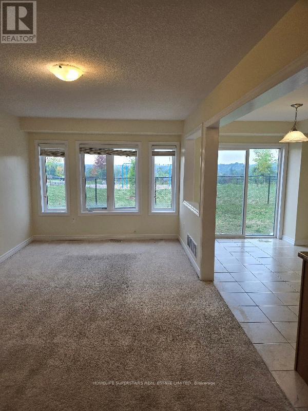 Photo du bâtiment - 570-570 Linden Dr