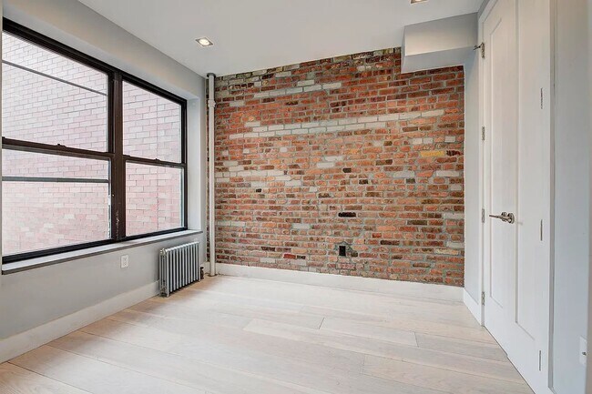 Building Photo - 195 Stanton Street