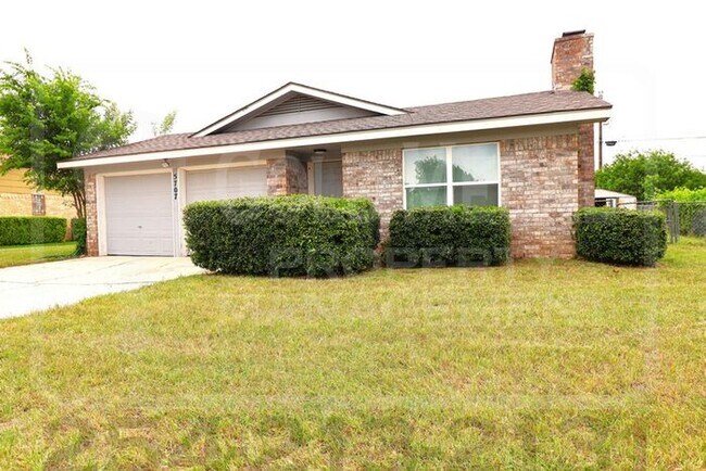 Building Photo - 5707 Dan Dr