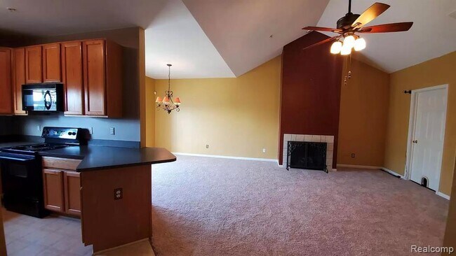 Building Photo - 5200 Addington Dr