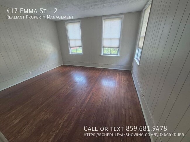 Building Photo - 417 Emma St