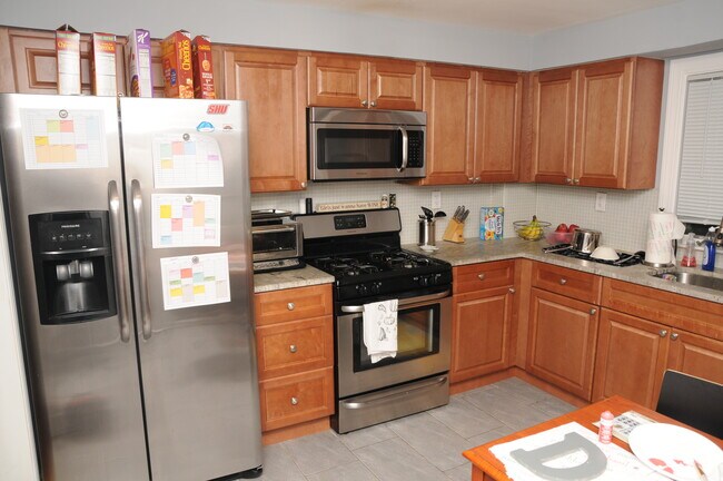 Building Photo - 2671 Old Town Rd