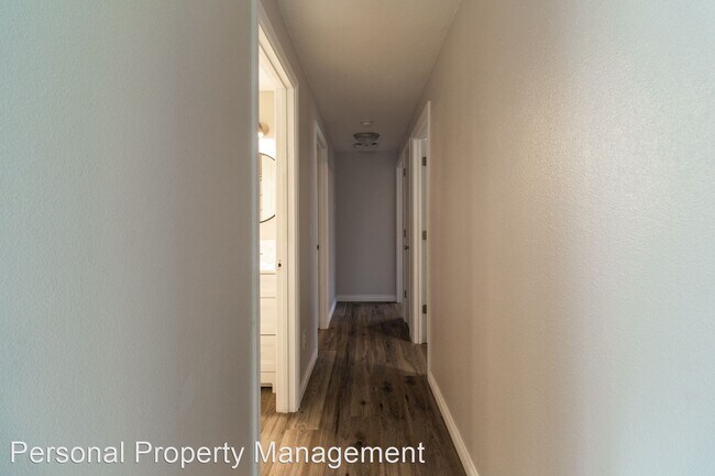 Building Photo - 3 br, 2 bath House - 13906 NE 52nd Street