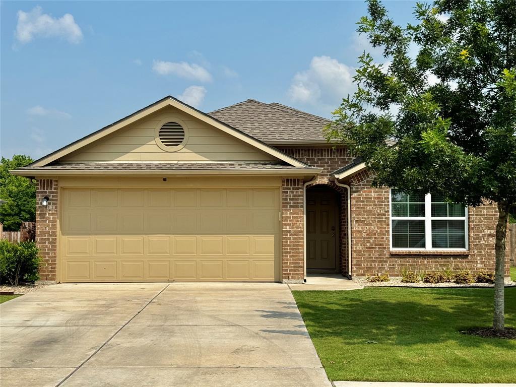 Foto principal - 715 Luna Vista Dr