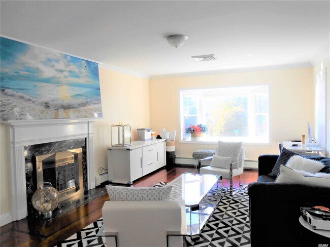 Foto del edificio - 4 Shorehaven Ln