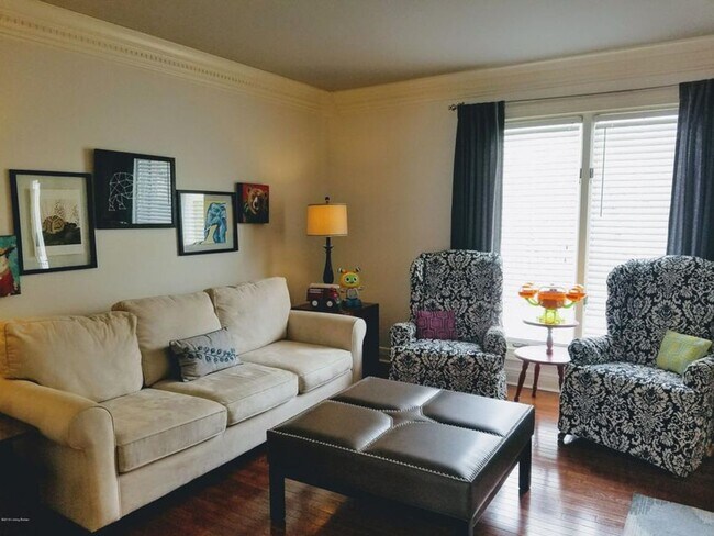 Building Photo - Charming Goshen 5 Bed, 3.5 Bath Home For L...