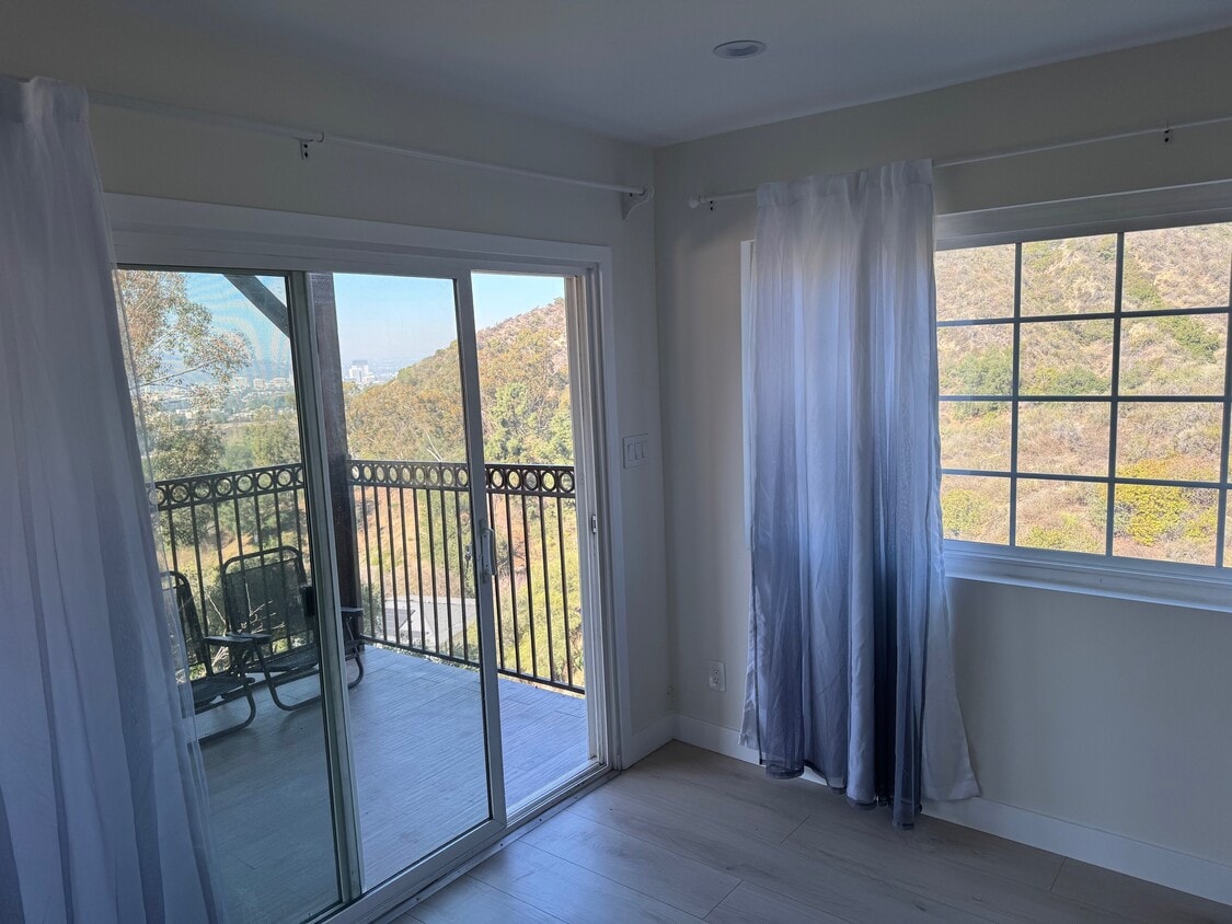 Primary Photo - 2303 Pennerton Dr