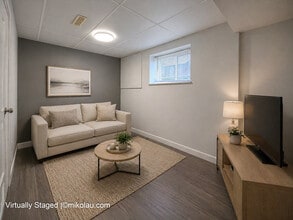 Building Photo - 7743 Coquitlam St