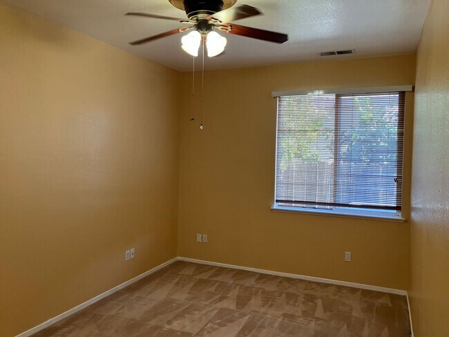 Building Photo - 5509 Adega Ct., Salida, CA 95368
