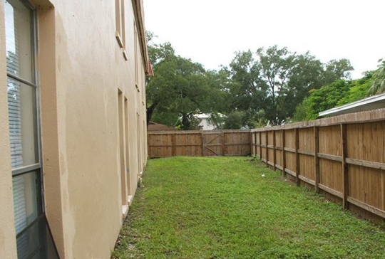 Side of building - Tropical Breeze Apartments