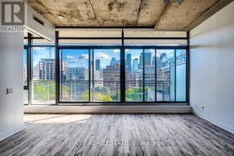 Building Photo - 10 Morrison St