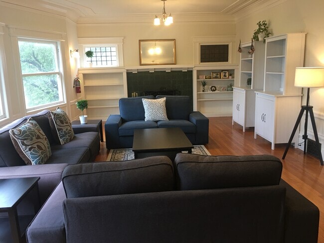 Foto del edificio - 3263 Kempton Ave