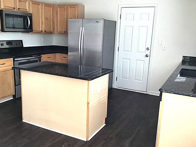 Building Photo - 10 Kilberry Blvd