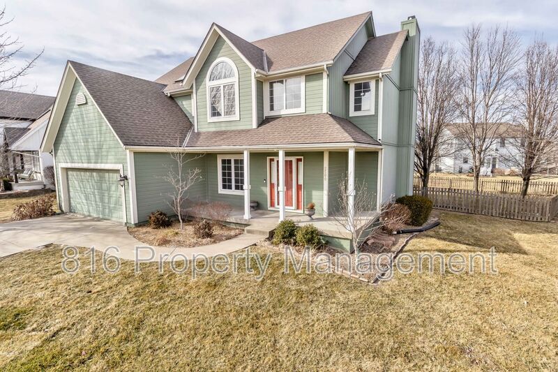 Primary Photo - 2500 SW 11th St