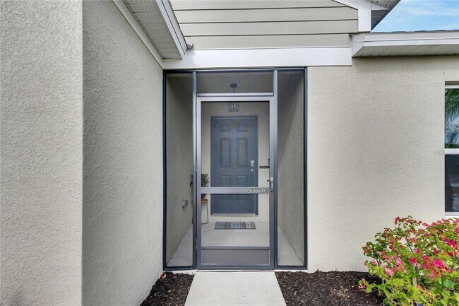 Foto del edificio - 12696 Tannencrest Dr