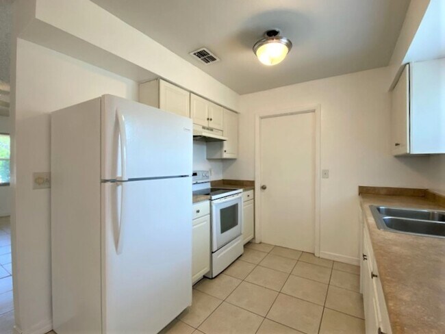 Foto del edificio - 1125 Loblolly Ln