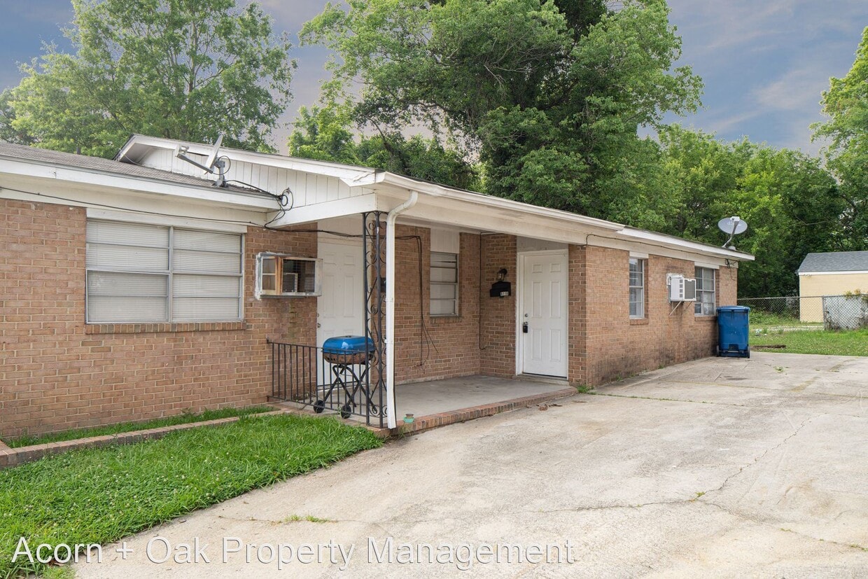 Primary Photo - 911 Massey Ave
