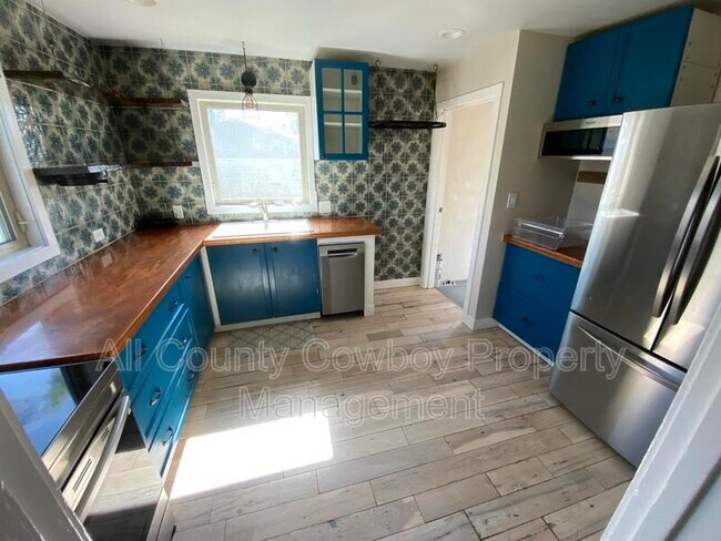 Foto del edificio - 1159 N 10th St