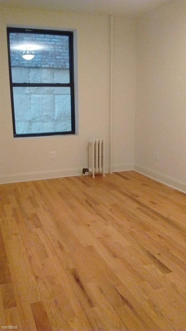 Building Photo - 2 br, 1 bath  - 630 Fort Washington Ave