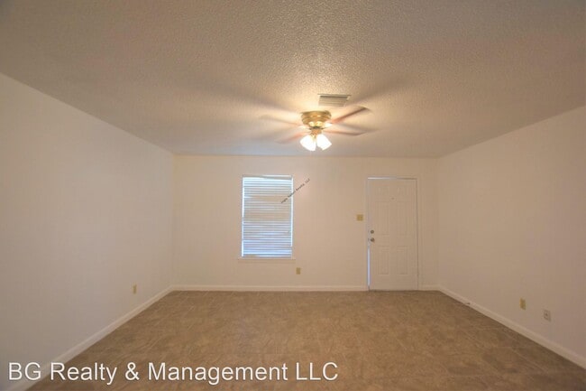 Building Photo - 2 br, 1 bath House - 3001 Hodges St