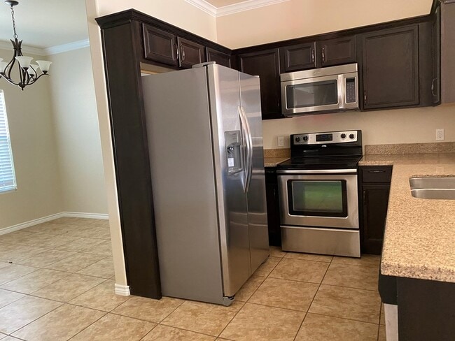 Foto del edificio - 7228 Barksdale Ln