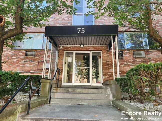 Building Photo - 75 Gardner St