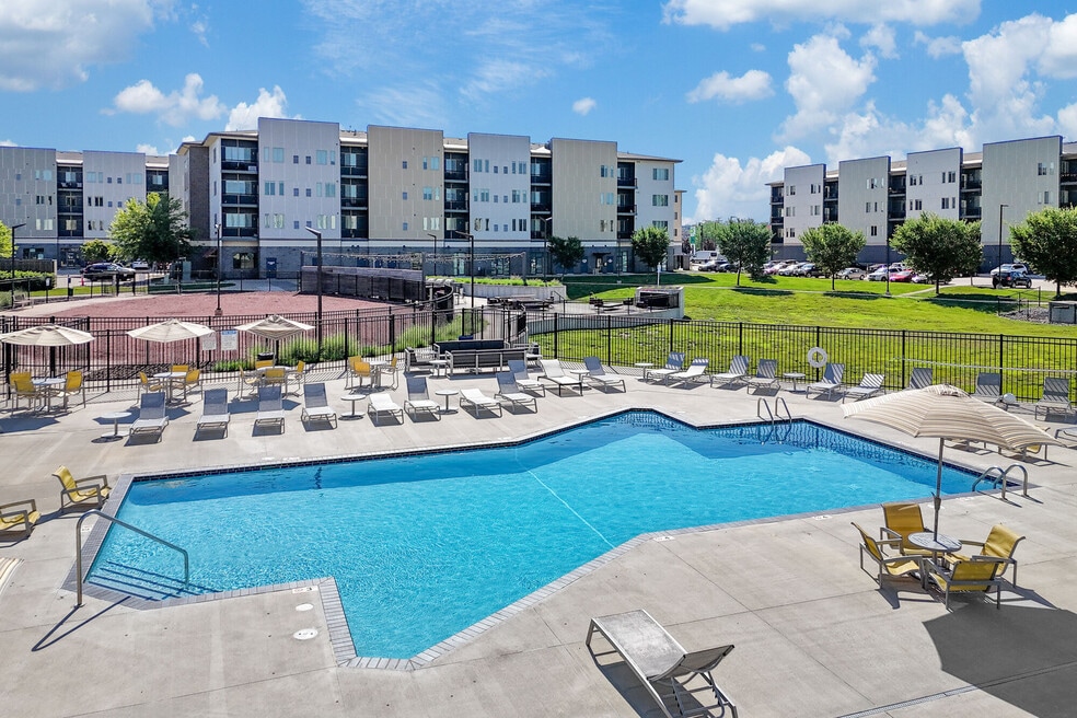 3 Bedroom Cat Friendly Apartments - 207 Rentals | Apartments.com