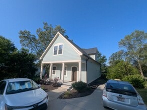 Building Photo - 214 Evans St