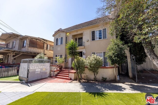 Photo - 1420 Alvarado Terrace House