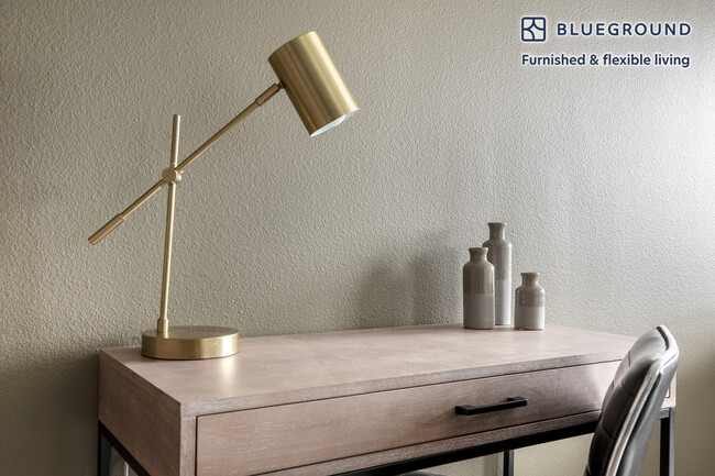 Foto del edificio - 101 River Pk Dr