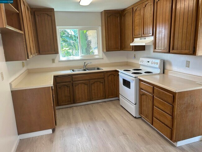 Building Photo - 3630 Olympia Cir