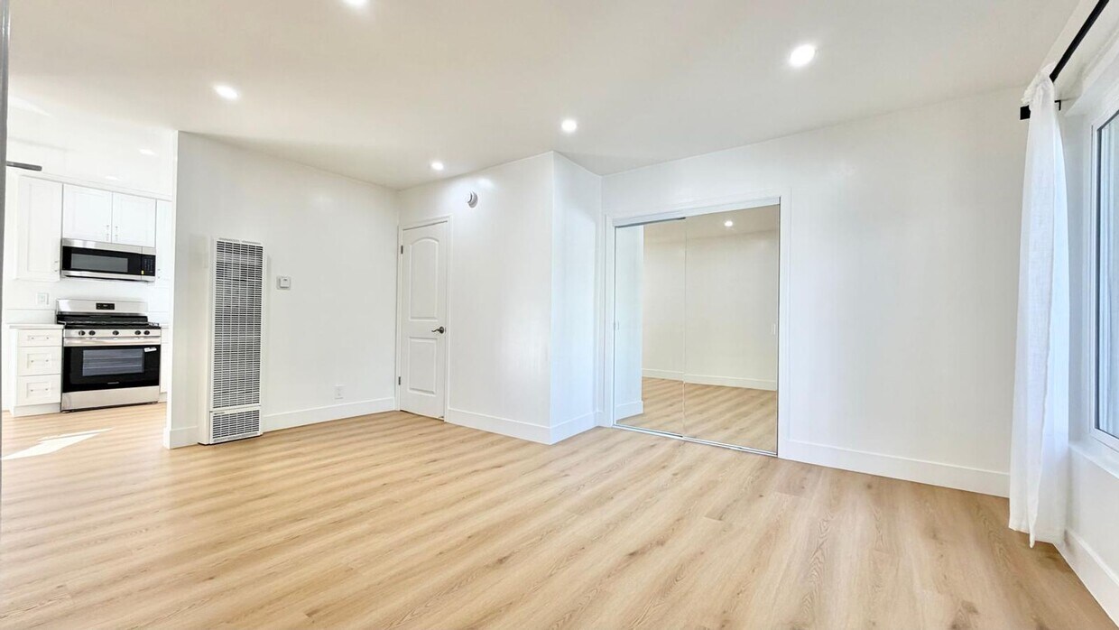 Foto del edificio - 4130 Palmwood Dr