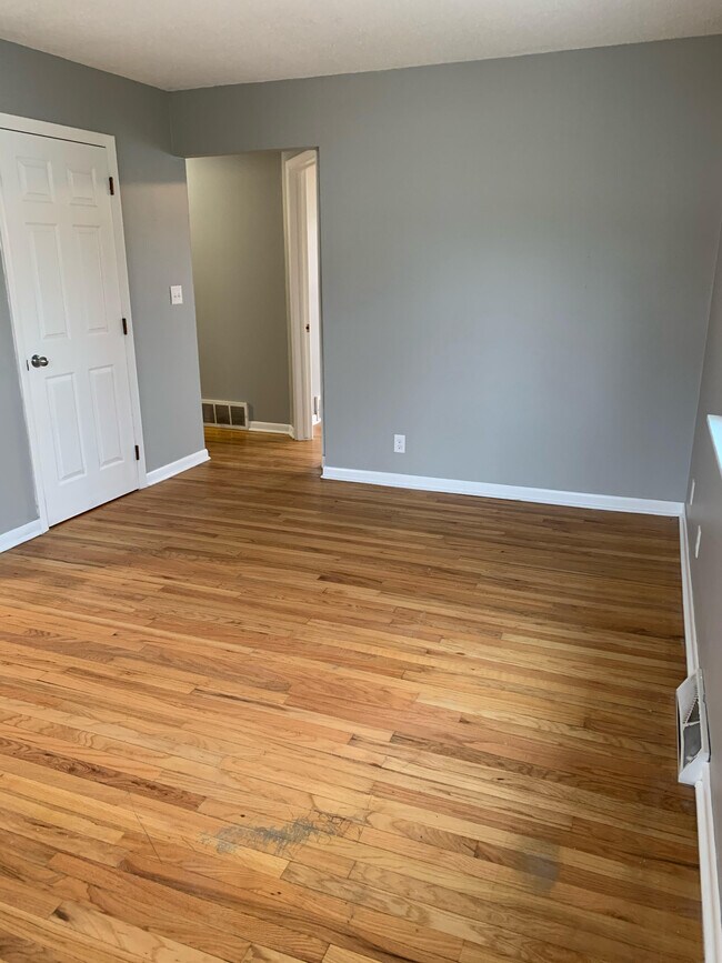 Foto del edificio - 2735 E Ave NW